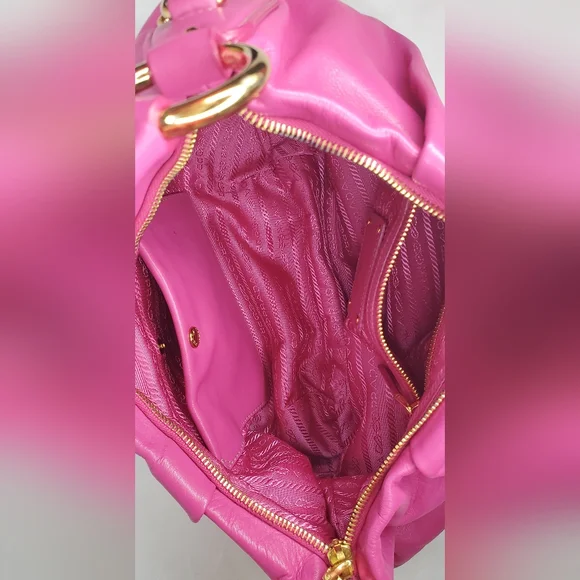 🔥HostPick🔥NWOT PRADA Milano Vibrant Pink Leather Shoulder Bag /Handbag Gold - Picture 10 of 16